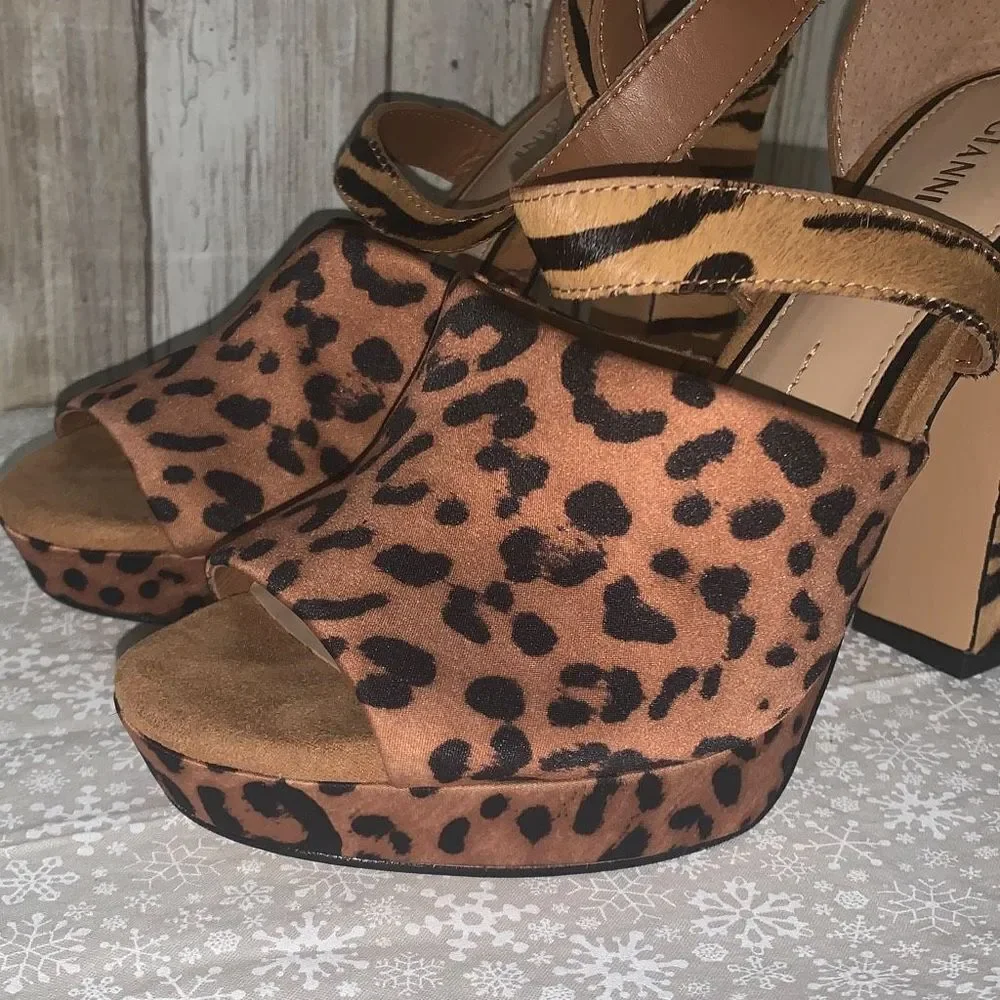 Gianni BINI‎ Calf Hair Leather Animal Print Strappy Heel Platform Sandals Size 6